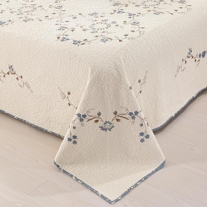 Quilt Set Blue Floral 3D Embroidery Pattern 3 PCS 100% Cotton Reversible Quilted Embroidered Decorative Bedspreads Coverlet Set, Lightweight &Soft Full Size White Bedding Coverlet for All Season
