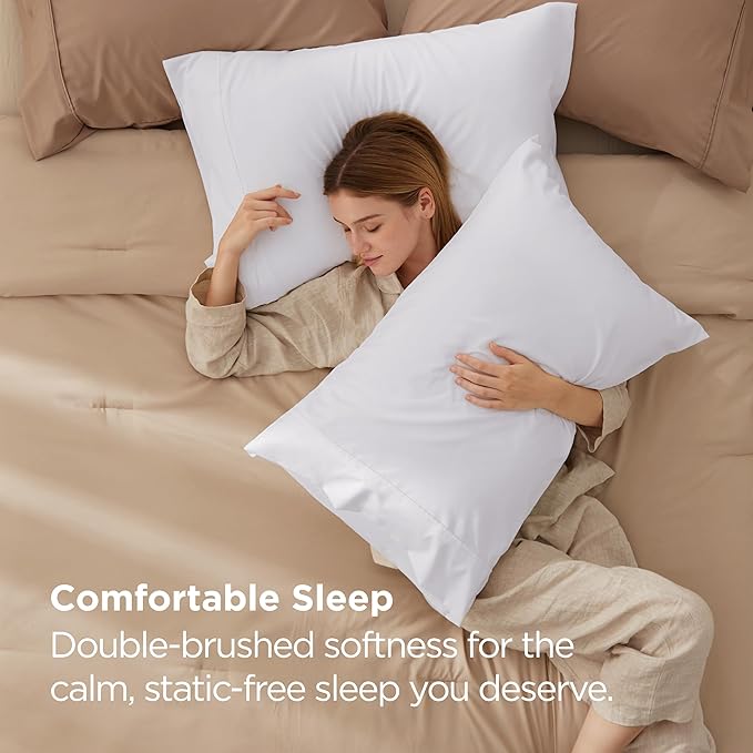 Bedsure Queen Pillow Cases Set of 2 - White Brushed Microfiber Pillowcase 2 Pack, Super Soft Pillowcase, Pillow Case Covers with Envelope Closure, Wrinkle, Fade and Stain Resistant, 20x30 Inches