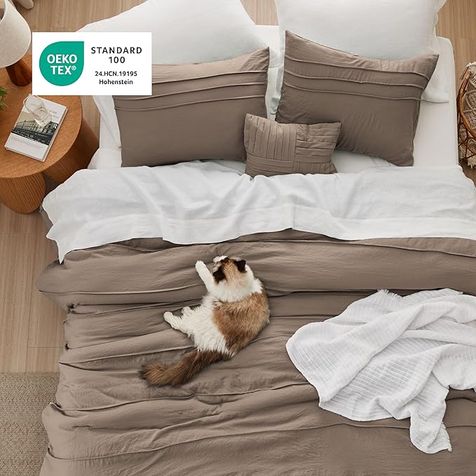 Bedsure California King Comforter Set - 4 Pieces Pinch Pleat Bed Set, Brown Boho Bedding for All Season, 1 Soft Comforter, 2 Pillowcases, 1 Decorative Pillow