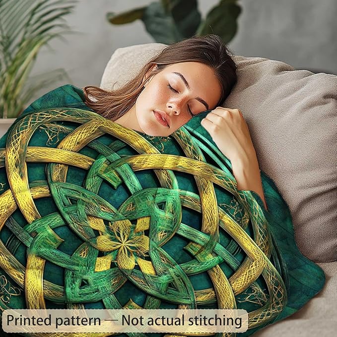 Celtic Knot Throw Blanket, Irish Style Celtic Knot Gifts for Men and Women, Soft Fleece, Lightweight & Cozy Decorative for Couch Sofa Bed, Living Room Decor, 40x50 Inches