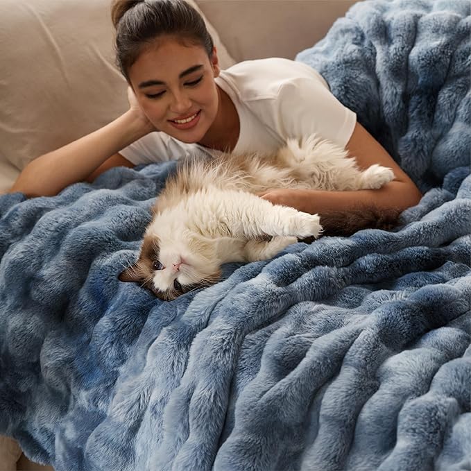 Bedsure GentleSoft Fluffy Faux Fur Blanket Twin Size, Fuzzy Soft Bubble Blanket for Couch, Faux Fur Decor for Home Bedroom Living Room, Thick Furry Cozy Gifts for Women, Tie-dye Blue, 60x80 Inch
