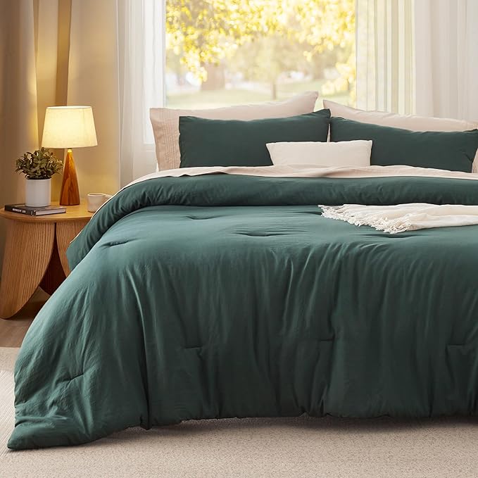 Bedsure California King Size Comforter Set, Forest Green Soft Prewashed Bedding for All Seasons, 3 Pieces GentleSoft™ Bed Set, 1 Lightweight Comforter (104"x96") and 2 Pillowcases (20"x36")