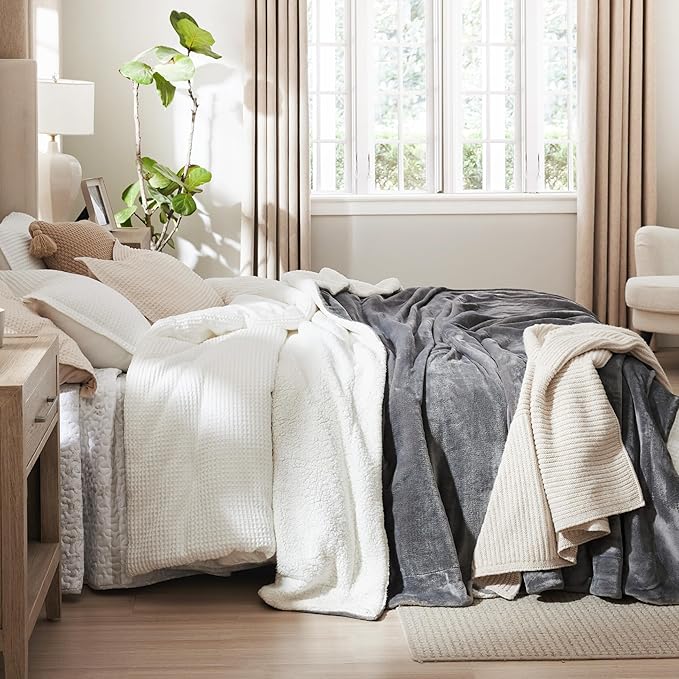 Bedsure GentleSoft Sherpa Fleece Throw Blanket for Couch - Thick and Warm Christmas Blanket for Winter, Soft Fuzzy Plush Throw Gift for Women and Men, Grey, 50x60 Inches