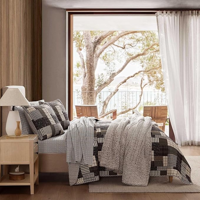 Eddie Bauer - Queen Quilt Set, Naturally Soft Cotton Bedding w/a Lightweight Feel for All-Year Comfort, Reversible w/Matching Pillowcases, 3 Piece Bed Set (Antique Brown)