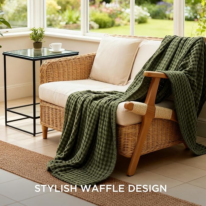 Bedsure Cooling Cotton Waffle Weave Throw Blanket - Lightweight Breathable Blanket of Rayon Derived from Bamboo for Hot Sleepers, Luxury Throws for Bed, Couch and Sofa, Green, 50x70 Inches
