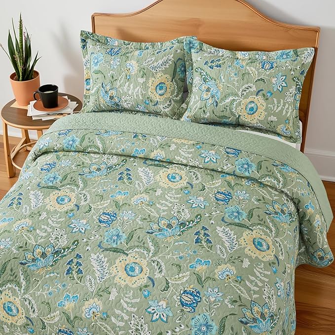BEDIFANY California King Quilt Bedding Set - Cotton Lightweight Bedspread with Floral Pattern, 108x118 Inch All Season Oversized King Size Coverlet Set, 3 Piece (Quilt + 2 Pillow Shams)