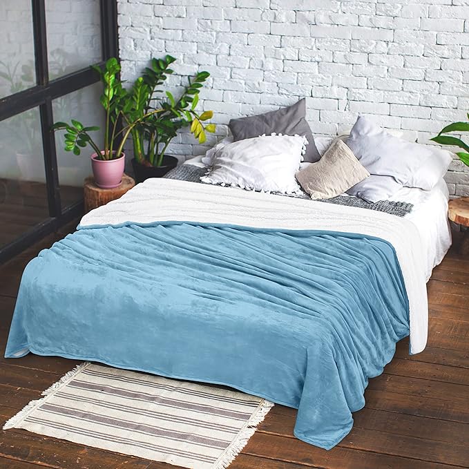 Utopia Bedding Sherpa Blanket Twin Size (Washed Blue, 90x66 Inches) - Soft Lightweight Plush Fleece Reversible Blanket for Bed, Sofa, Couch, Camping and Travel