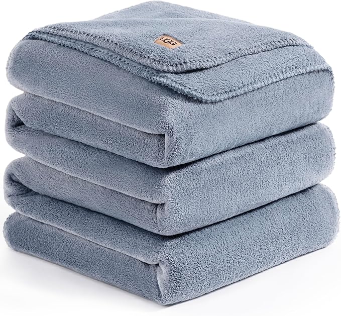 UGG Plush King Size Blanket for Bed, Fleece Cozy Blanket, Luxury Warm Large Throw for Couch, Washable Hypoallergenic California King Bedding, 110" x 90", Denim Blue (Whitecap)