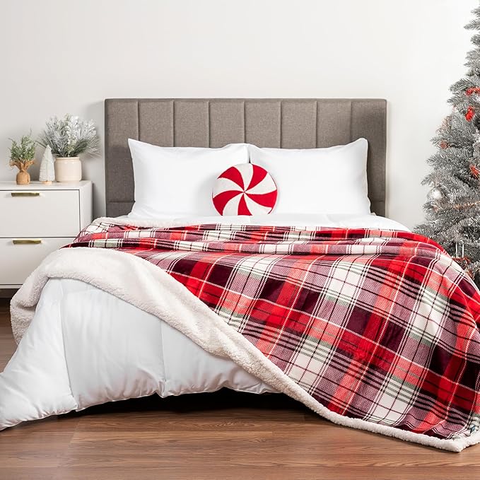 PAVILIA Christmas Plaid Blanket | Sherpa Fleece Flannel Throw Blanket | Christmas Plaid Warm Plush Microfiber Blanket for Couch Sofa | 60x80 Inches