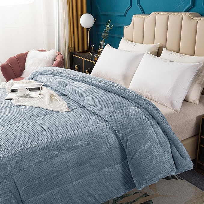 KASENTEX Super Ultra Soft Luxury Plush Sherpa Comforter, Cozy Reversible Faux Fur Machine Washable Bedding, Grey Blue, Queen Size