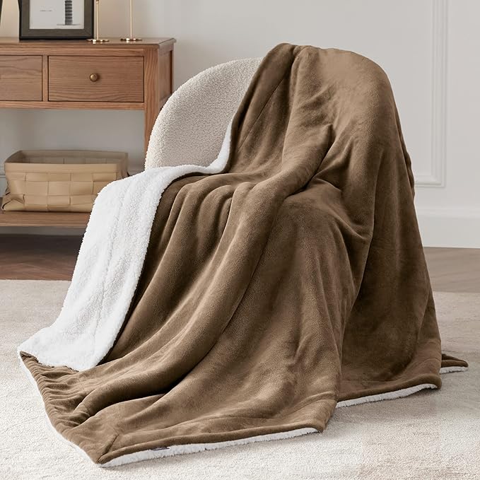 Bedsure GentleSoft Sherpa Fleece Throw Blanket for Couch - Thick and Warm Throw for Women and Men, Soft Fuzzy Plush Blanket for Winter, Camel, 50x60 Inches