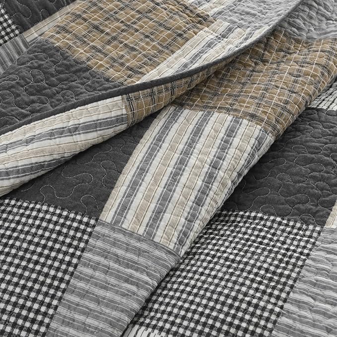 KALOOLA Plaid Quilt King Size, 100% Cotton Soft Lightweight Quilted Bedding Set for King Bed, Farmhouse Reversible Bedspread Coverlet with 2 Pillowshams for All Season, 3 Pcs, Grey/White/Black