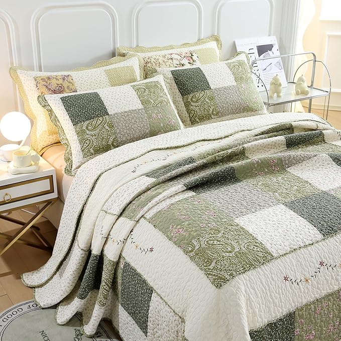 vctops Farmhouse Green 3 Piece Patchwork Quilted Set Floral Embroidery Cotton Bedding Set Lightweight Reversible Bedspread Coverlet 1 Quilt + 2 Pillow Shams (Green Floral,91"x98")