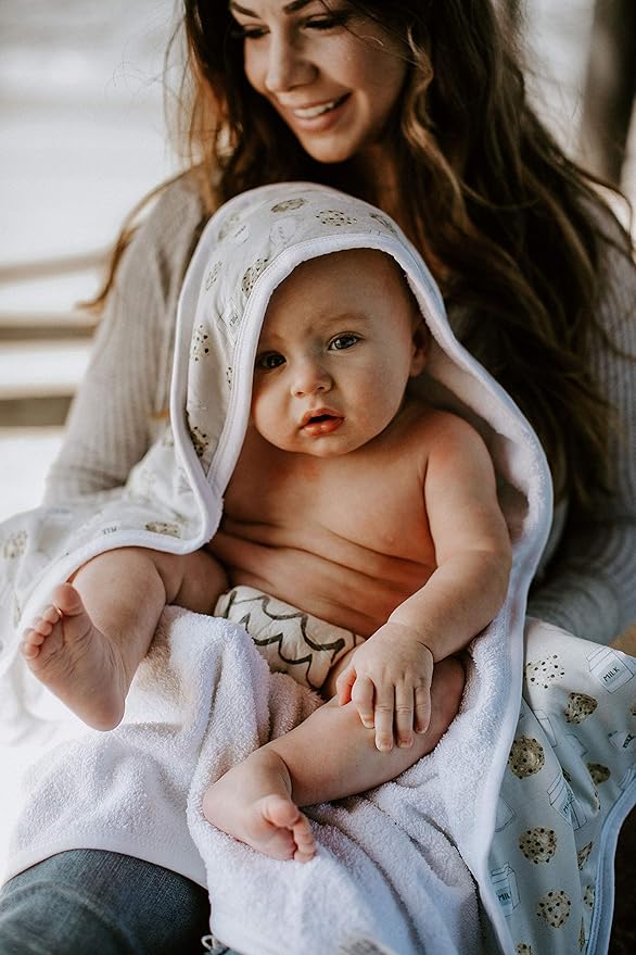 Copper Pearl Hooded Bath Towels Premium Knit/Terry Cloth Baby Towels with Hood, Pockets, and Cool Designs - Great to Gift and Make Bath Time Fun - Baby Bath Towel, Chip