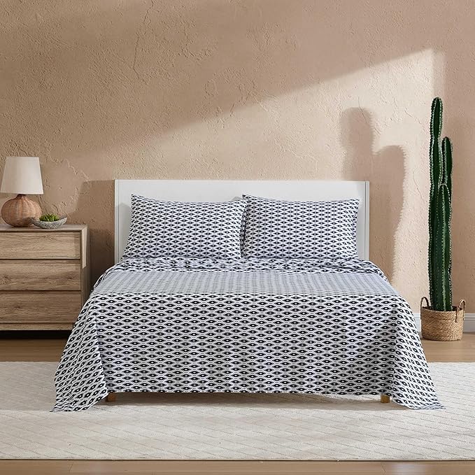 Wrangler - Queen Bed Sheets, Ultra-Soft & Lightweight Bedding with Matching Pillowcases, Lightweight Bed Set for All Season Comfort, Oeko-Tex Certified (Blaze Black)