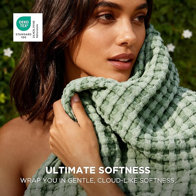 Bedsure Cooling Cotton Waffle Queen Size Blanket - Lightweight Summer Blanket of Rayon Derived from Bamboo for Hot Sleepers, Luxury Throws for Bed, Couch and Sofa, Forest Green, 90x90 Inches
