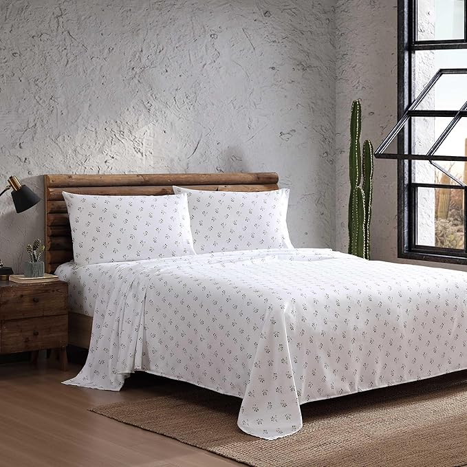 Wrangler - Queen Bed Sheets, Ultra-Soft & Lightweight Bedding with Matching Pillowcases, Lightweight Bed Set for All Season Comfort, Oeko-Tex Certified (Sketchy Ditsy Green)
