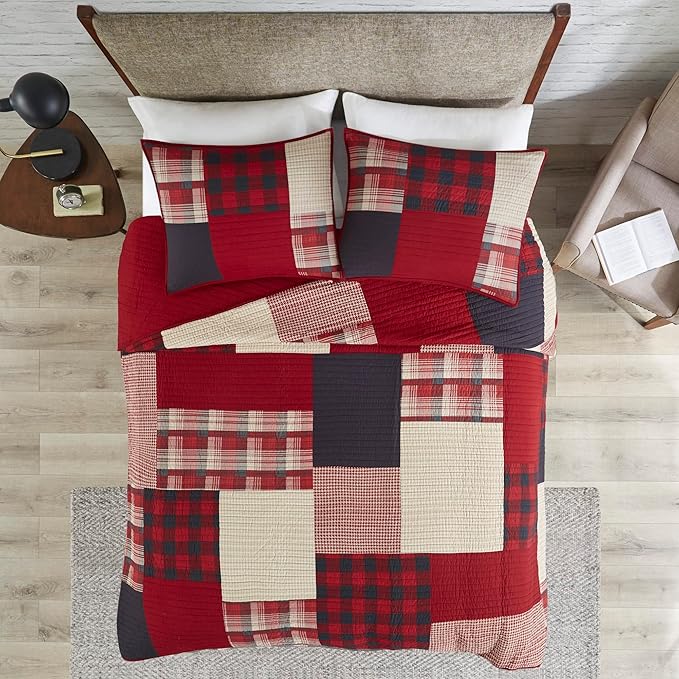Woolrich Sunset Reversible Quilt Set - Cottage Styling Reversed to Solid Color, All Season Lightweight Coverlet, Cozy Bedding Layer, Matching Shams, Oversized Full/Queen, Plaid Red 3 Piece