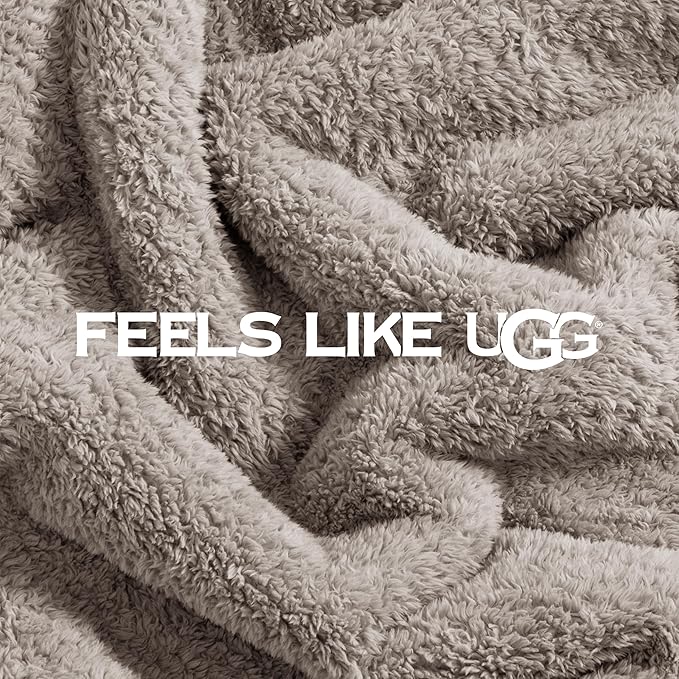UGG Plush Cal King/King Blanket for Bed, Fleece Cozy Soft Blanket, Luxury Warm Extra Large Throw for Couch, Washable Hypoallergenic Bedding Essentials, 110" x 90", Seal Grey (Whitecap)