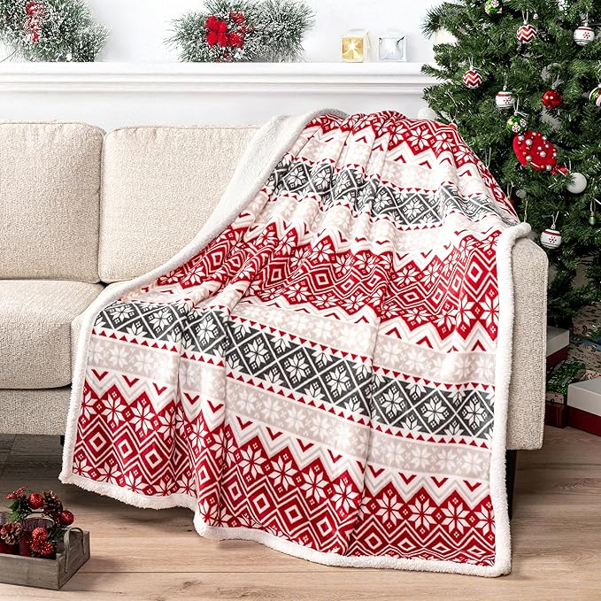PAVILIA Premium Christmas Sherpa Throw Blanket | Christmas Decoration, Fleece, Plush, Warm, Cozy Reversible Microfiber Holiday Blanket 60x80