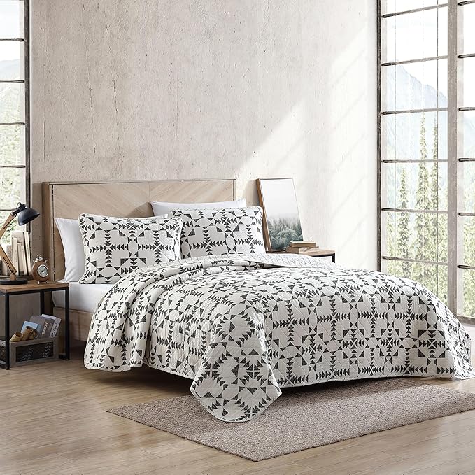 Eddie Bauer - Queen Quilt Set, Reversible Cotton Bedding with Matching Shams, Luxurious Bedding Set (Arrowhead Charcoal, 3 pcs, Queen)