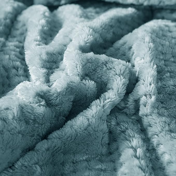 KASENTEX Super Ultra Soft Luxury Plush Sherpa All Season Comforter King Size, Cozy Reversible Faux Fur Machine Washable Bedding, Cloud Blue