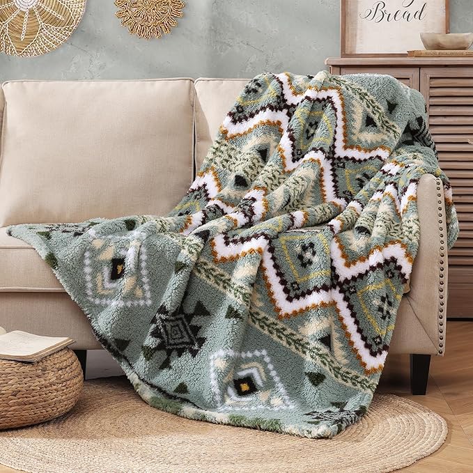 CASAAGUSTO Boho Sherpa Blanket, Aztec Twin Blanket,Ultra Soft, Warm, Cozy, Plush, Thick Fleece Throw Blanket for Couch, Bed, Sofa (Olive Green 60 * 80 Inch)