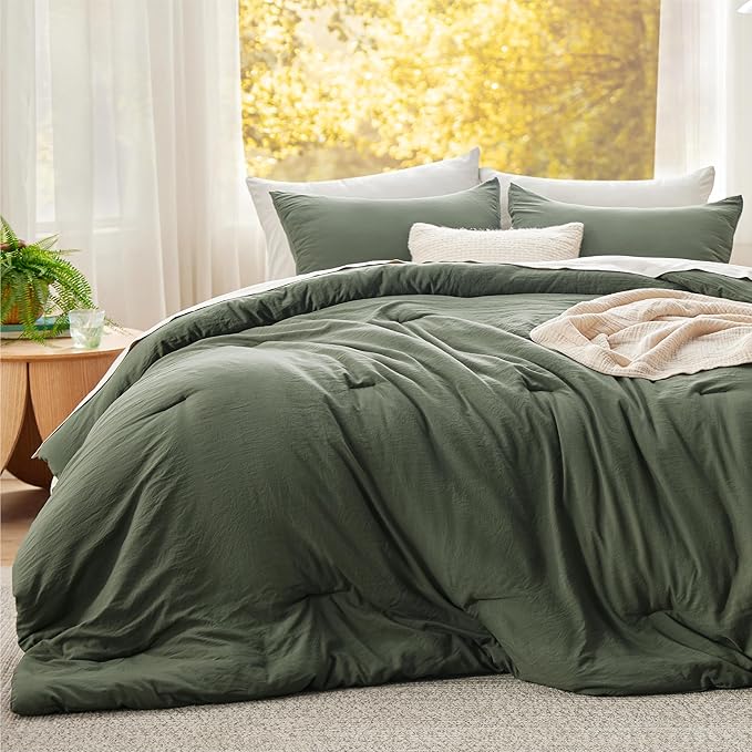 Bedsure Super King Plus Size Comforter Set, Dark Green Soft Prewashed Bedding for All Seasons, 3 Pieces GentleSoft™ Bed Set, 1 Lightweight Comforter (128"x120") and 2 Pillowcases (20"x36")