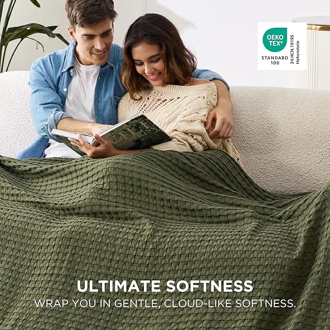 Bedsure Cooling Cotton Waffle Oversized King Blanket - Lightweight Breathable Rayon Derived from Bamboo for Hot Sleepers, Luxury Throws for Bed and Sofa, Green, 120x96 Inches