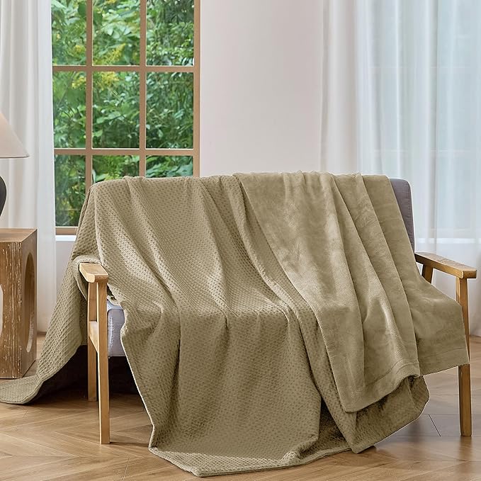 CHUFFED Cotton Waffle Blanket Throw Size - Plush Milk Velvet & Reversible Waffle Weave,Anti-Static 300Gsm Design，Thick Cozy Soft Winter Blanket for Bed, Couch, Sofa - Khaki, 50x70 Inches