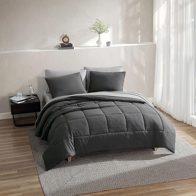 UGG Full/Queen Comforter Set with 2 Pillow Shams, Lightweight Down Alternative Blanket, Reversible Cozy Warm All Season Washable, Hypoallergenic Bedding Set, Charcoal Grey (Leonora)