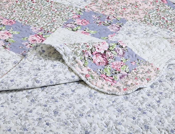 Brilliant Sunshine Roses Toile Quilt Set, 3-Piece Bedding Sets Traditional Lively Patchwork Design, Washable and Reversible Bedspread, Soft Lightweight Coverlet, All-Season, King/Cal King, Blue Pink