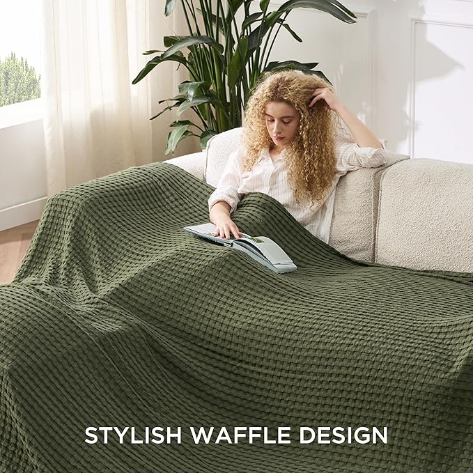 Bedsure Cooling Cotton Waffle Oversized King Blanket - Lightweight Breathable Rayon Derived from Bamboo for Hot Sleepers, Luxury Throws for Bed and Sofa, Green, 120x96 Inches