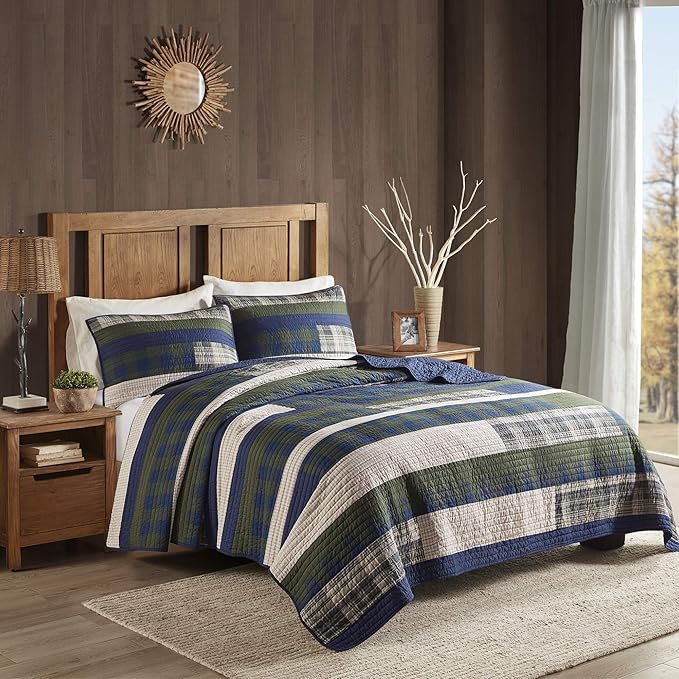 Woolrich Spruce Hill Reversible Quilt Set - Cottage Styling Reversed to Solid Color, All Season Lightweight Coverlet, Cozy Bedding Layer, Matching Shams, Oversized Full/Queen, Stripes Green 3 Piece
