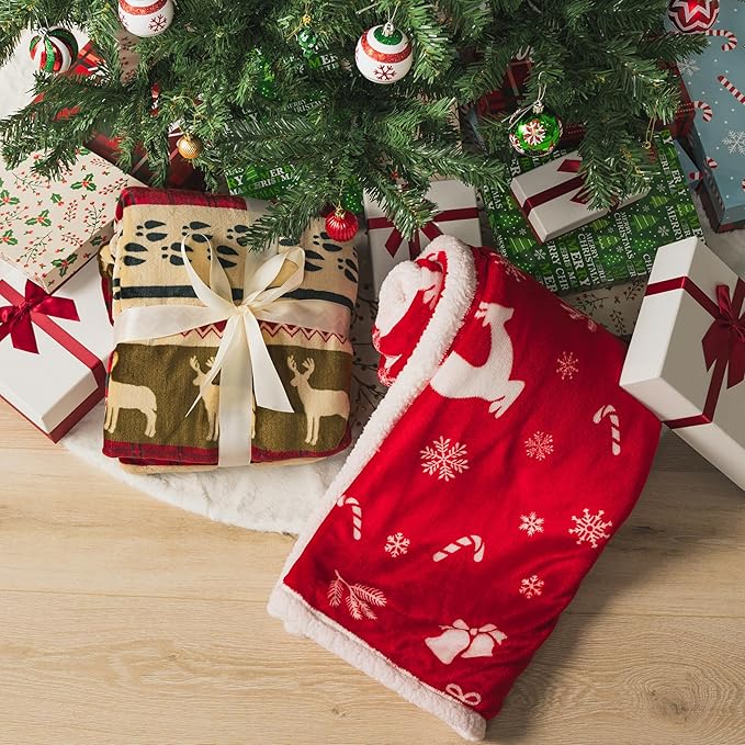 PAVILIA Premium Christmas Blanket Sherpa Fleece Throw| Plush Christmas Decoration, Reindeer, Cozy Reversible Winter Holiday Cabin Blanket for Sofa Couch 50x60