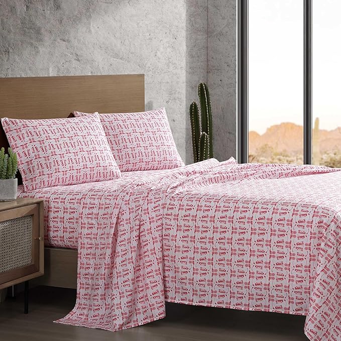 Wrangler - Queen Bed Sheets, Ultra-Soft & Lightweight Bedding with Matching Pillowcases, Lightweight Bed Set for All Season Comfort, Oeko-Tex Certified (Knockin Boots Pink)
