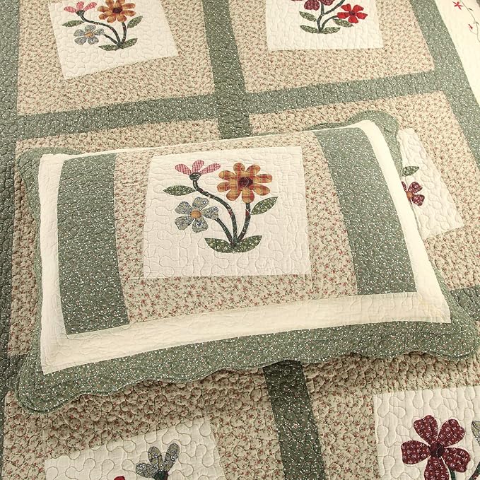vctops Farmhouse Green 3 Piece Embroidered Floral Quilted Bedspread Quilt Set 100% Cotton Reversible Patchwork Coverlet Set 1 Quilt and 2 Pillow Shams (Green,Queen)