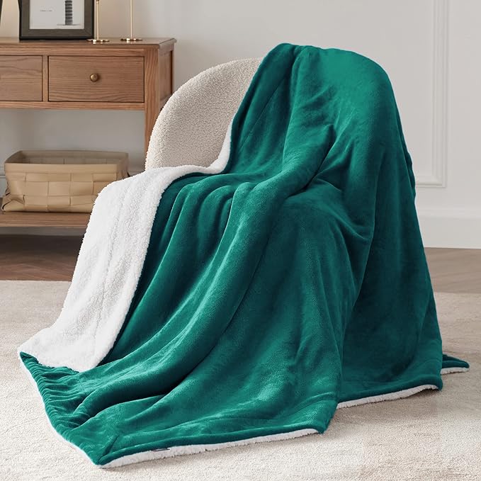 Bedsure GentleSoft Sherpa Fleece Throw Blanket Twin Size for Couch - Thick and Warm Throw for Women and Men, Soft Fuzzy Plush Twin Christmas Blanket for Winter, Forest Green, 60x80 Inches