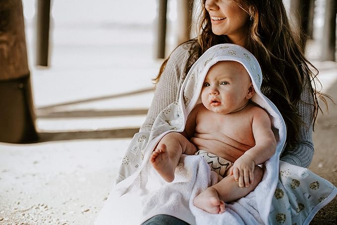 Copper Pearl Hooded Bath Towels Premium Knit/Terry Cloth Baby Towels with Hood, Pockets, and Cool Designs - Great to Gift and Make Bath Time Fun - Baby Bath Towel, Chip