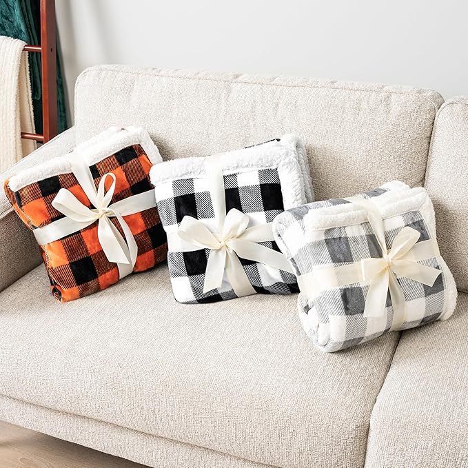 PAVILIA Black and White Buffalo Plaid Sherpa Throw Blanket for Couch Twin, Soft Fuzzy Flannel Blanket for Bed, Plush Checkered Fleece Blanket and Throws, Warm Thick Winter Blanket Gift, 60x80