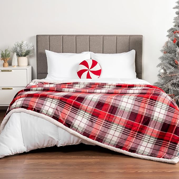 PAVILIA Christmas Plaid Blanket | Sherpa Fleece Flannel Throw Blanket | Christmas Plaid Warm Plush Microfiber Blanket for Couch Sofa | 50x60 Inches