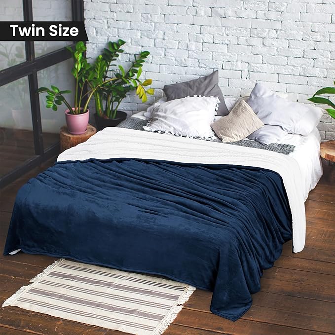 Utopia Bedding Sherpa Blanket Twin Size (Navy, 60x80 Inches) - Soft Lightweight Plush Fleece Reversible Winter Blanket for Bed, Sofa, Couch, Camping and Travel