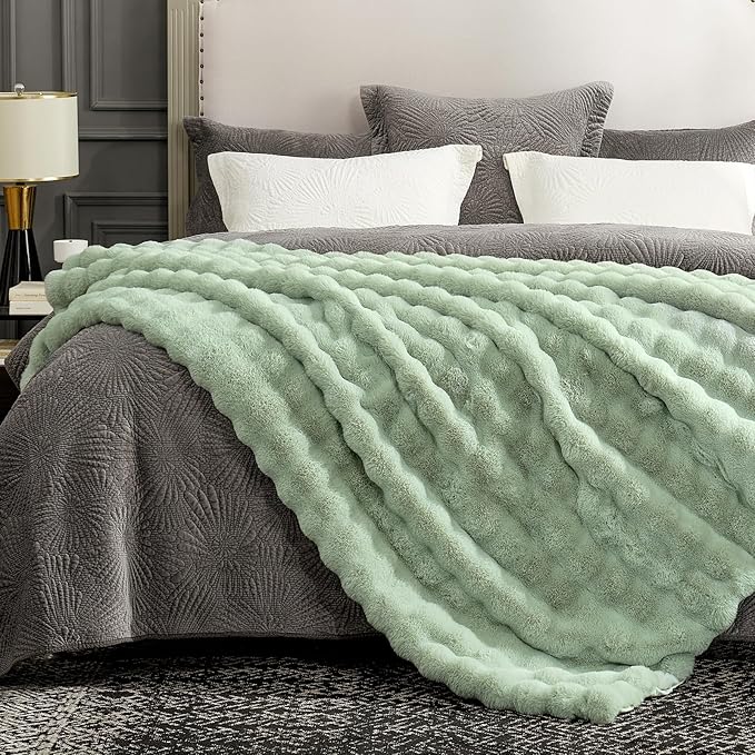 Cozy Bliss Faux Fur Throw Blanket for Couch, Fuzzy Soft Plush Thick Bubble Blanket for Sofa Bedroom Living Room, 108 * 90 Inches Sage Green