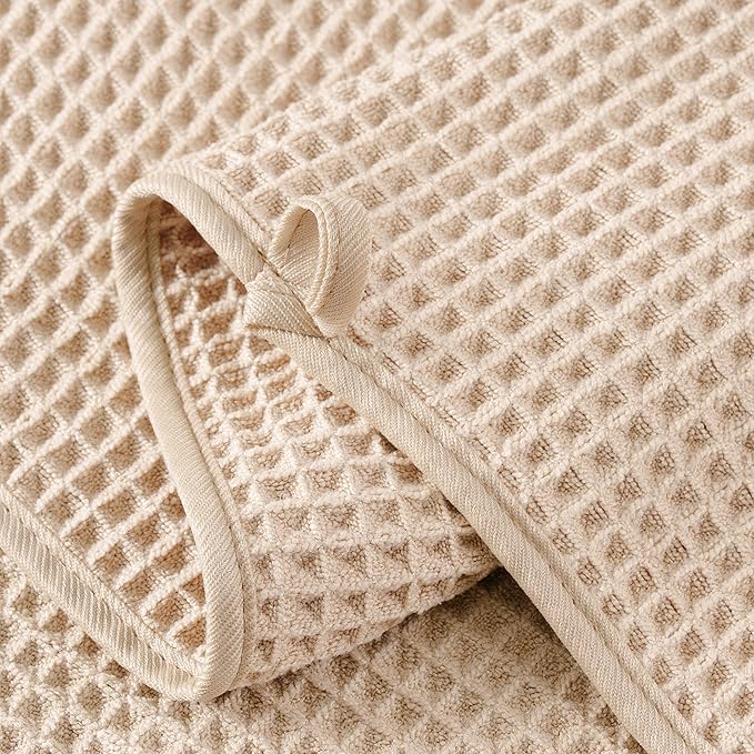 New Microfiber Waffle Bath Towels, 2 Pieces, Oversized, Soft, Absorbent, Fast Drying, Lint Free (Champagne)