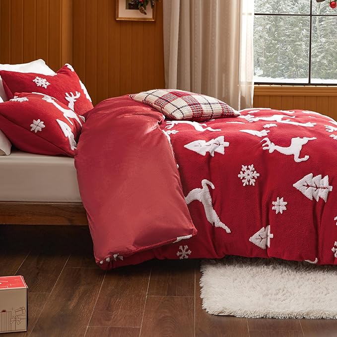 Bedsure Fluffy Christmas Duvet Cover Set - Ultra Soft Plush Shaggy Comforter Cover Queen Size, Warm Flannel Fleece Bed Sets for Winter, 3 Pieces, Reindeer Pattern, Red