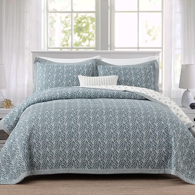 Quilt Set King Size - 100% Cotton Blue White Floral Bedspread Bedding Sets, Lightweight Reversible Botanical Pattern Coverlet with 2 Pillow Shams, 3-Piece All Season, 98x106