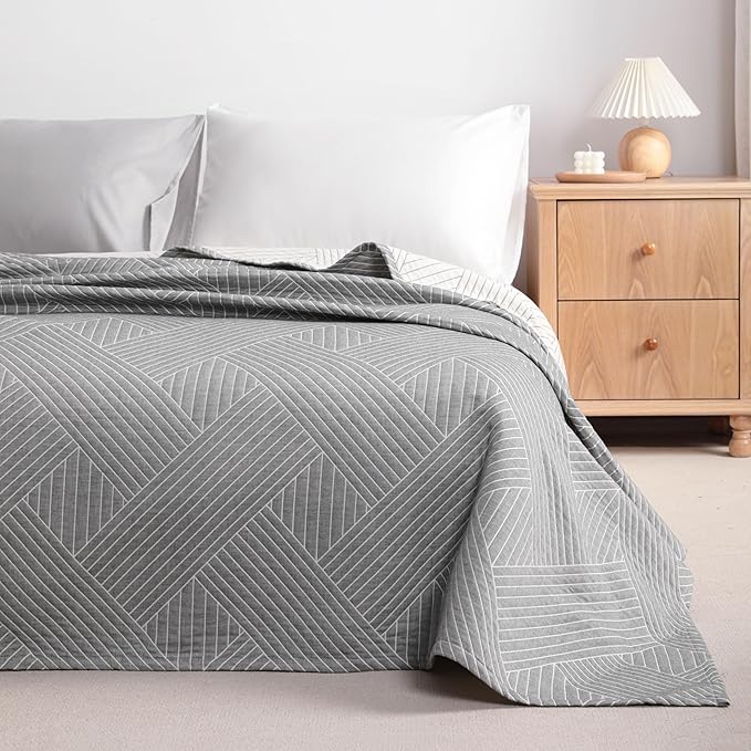 NTBAY 3 Layers Cotton Muslin 106x92 King Bed Blanket, Super Soft Breathable Thermal Yarn Dyed Quilt for Adults, Perfect Lightweight Blanket for Couch Sofa Bed All Seasons, Grey Volleyball