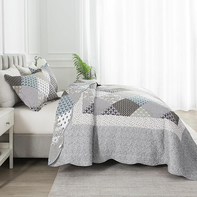 HoneiLife Queen Size Quilt Set - 3 Piece Microfiber Quilts Reversible Bedspreads Patchwork Coverlets Rustic Bedding Set for Queen Bed