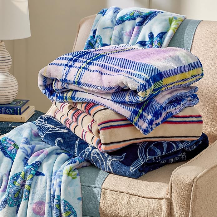 Vera Bradley Women's Disney Fleece Plush Throw Blanket