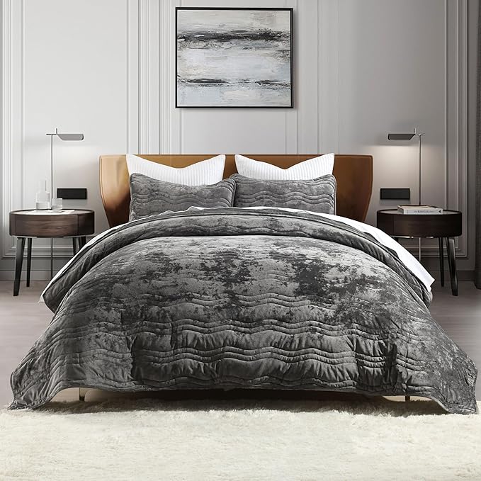 Velvet Quilt Set, Grey Velvet Quilt Queen Size Comforter Set, Luxury Bedding Soft Plush Bedspread, Machine Washable Coverlet,All-Season 3 Pieces